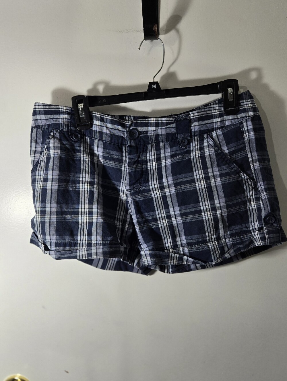 Women's Maurices Navy Plaid Casual Shorts Edgy Casual Chic Size 9/10